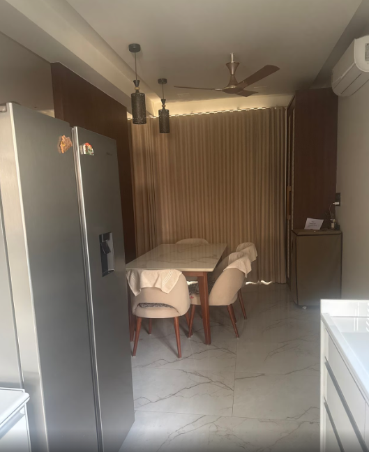 GIRLS SECOND HOME PG — photo 2