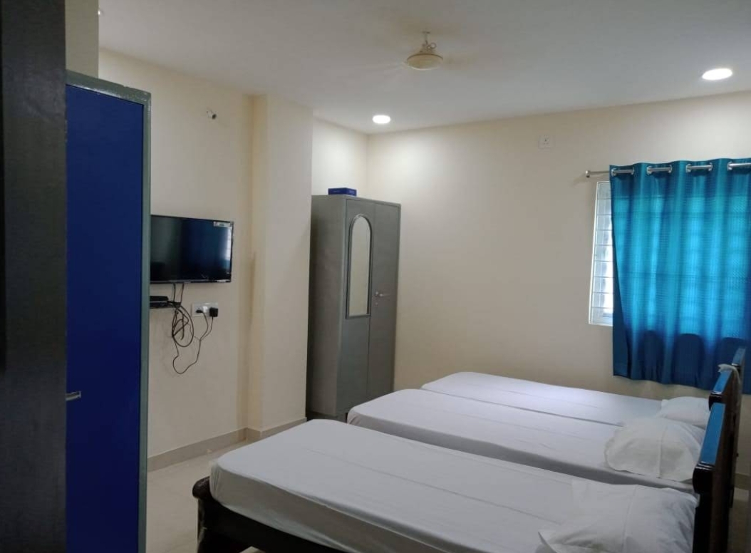 AKSHATHA luxury women's hostel — photo 2