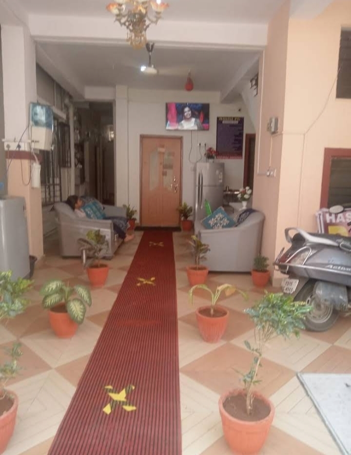 HASINI PG — photo 2