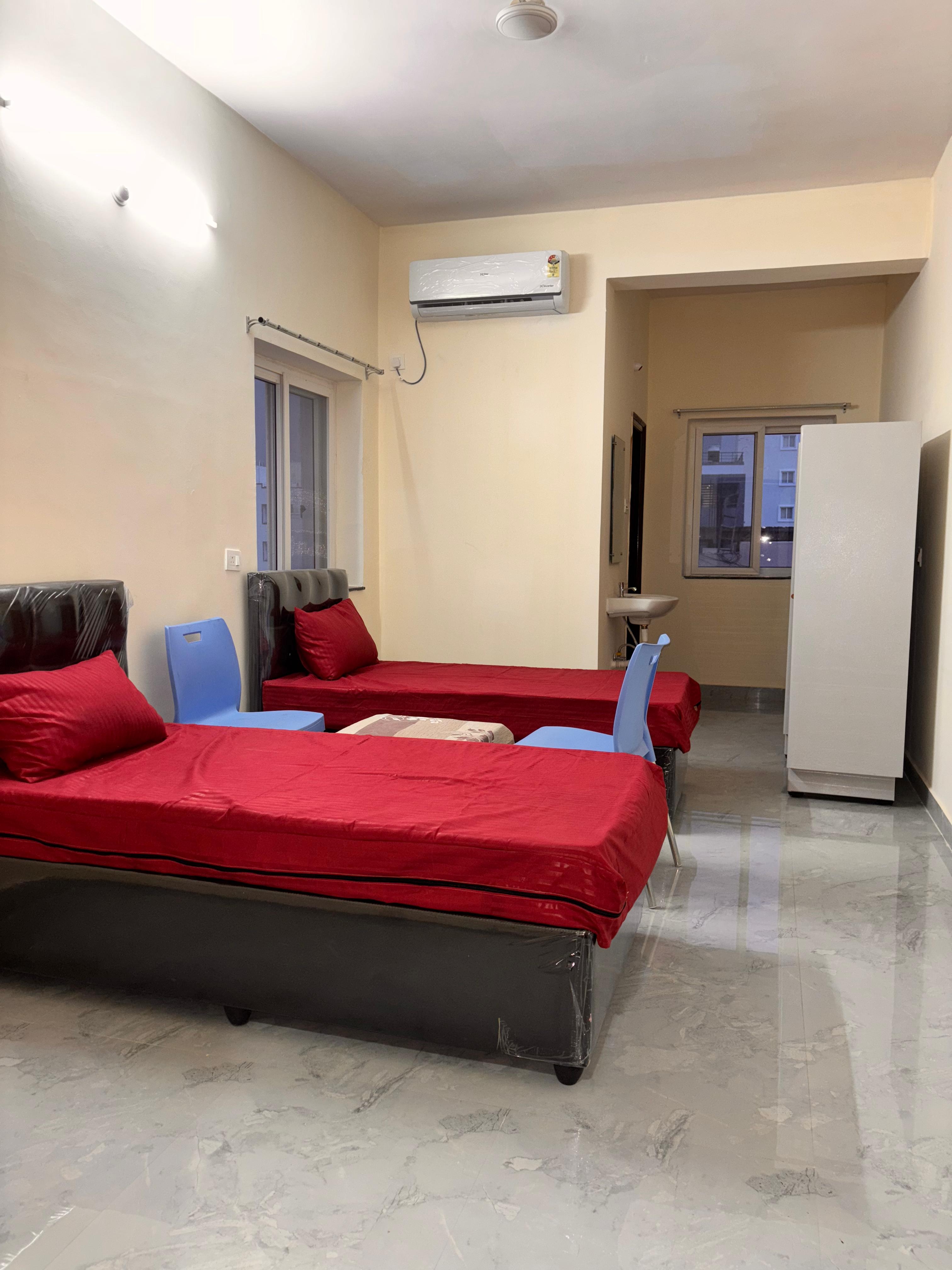 LAXMI PG — photo 4