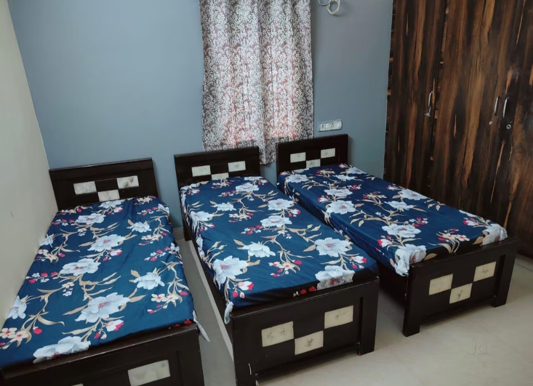 A M Star Women's Luxury Pg And Hostel — photo 1