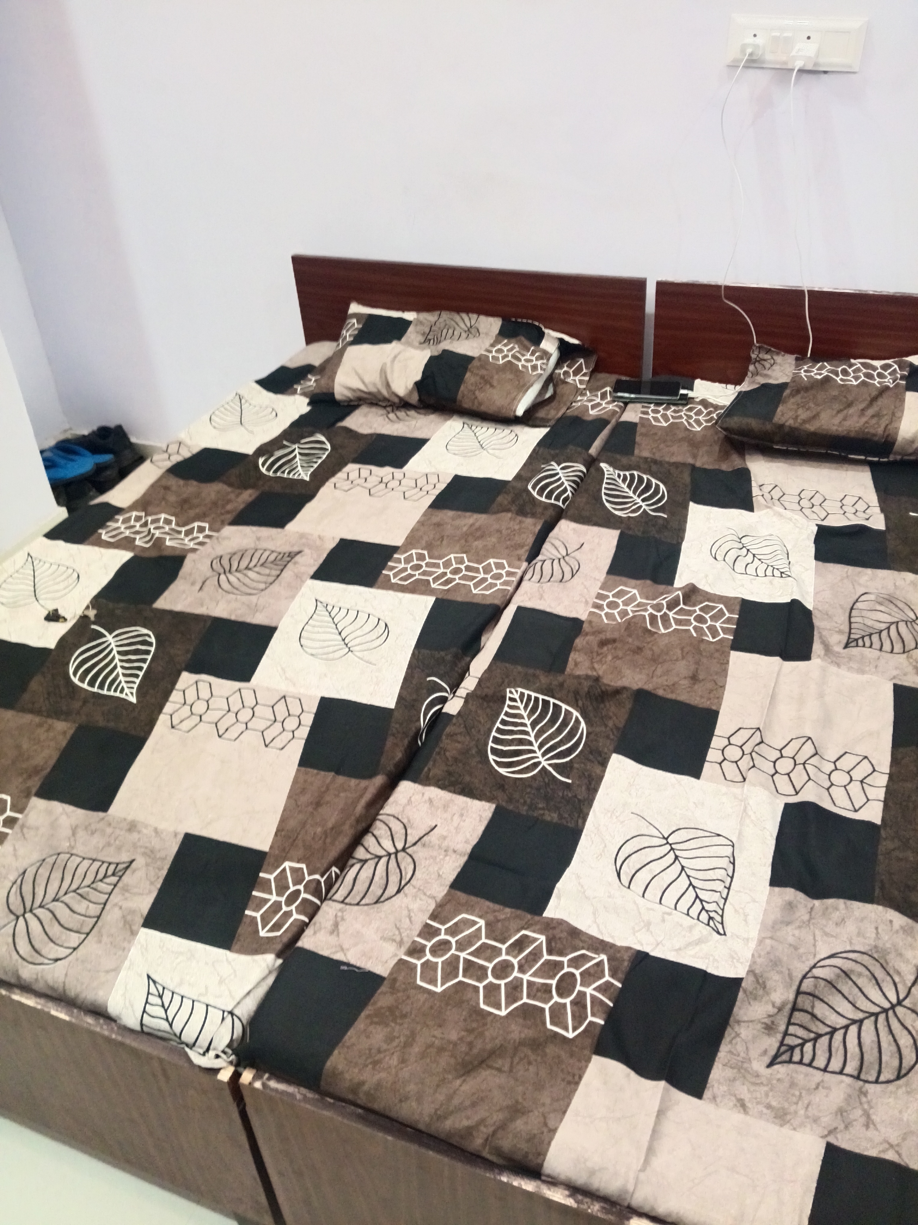Home's PG — photo 1
