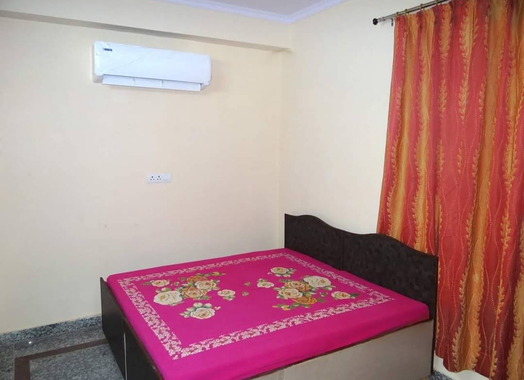 Paarijaat Girls Hostel — photo 1