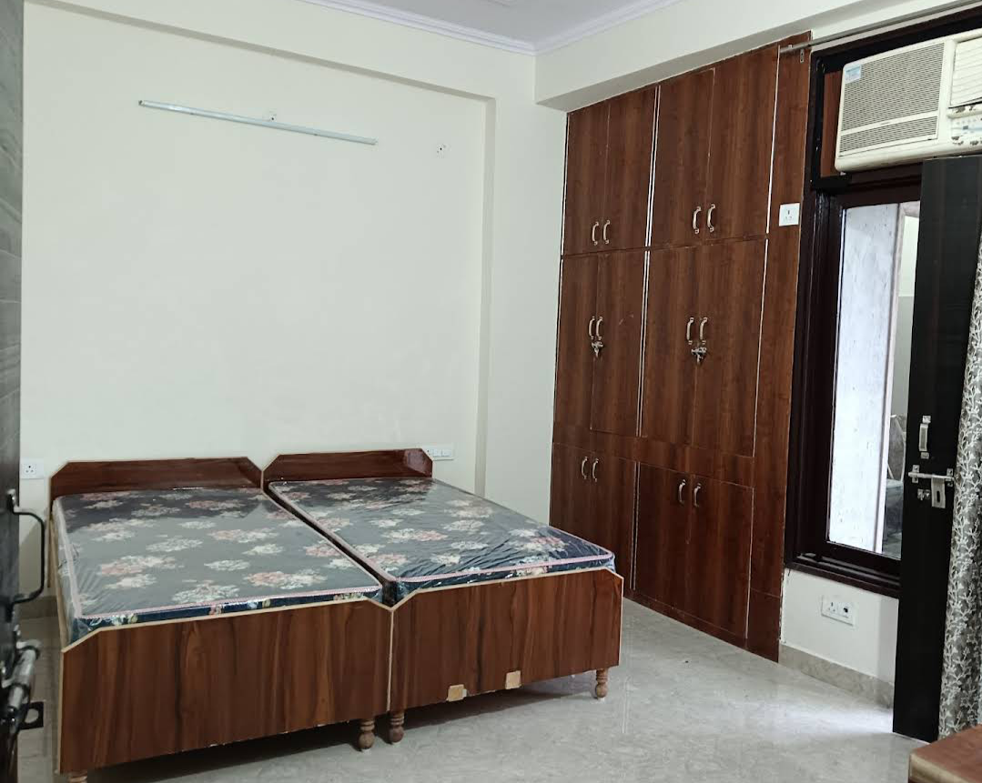 PG for Males at noida — photo 2