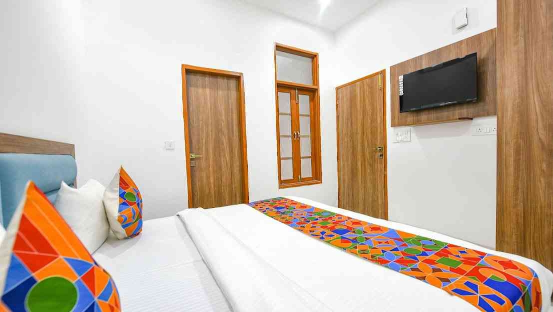 Blue stone stay — photo 1