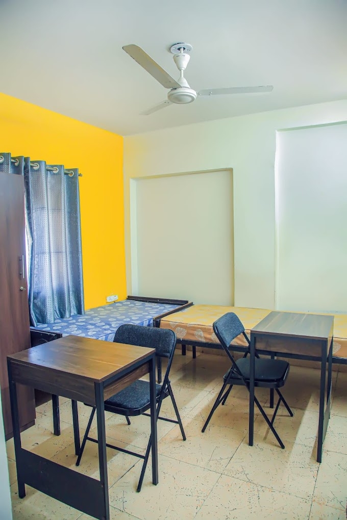 Good Room - Boys Luxury Hostel — photo 5