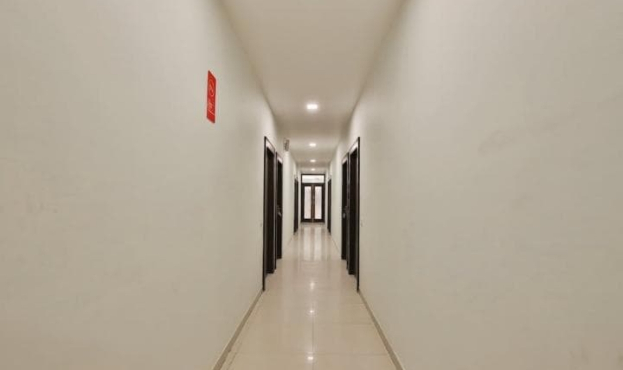 OASIS PG — photo 1