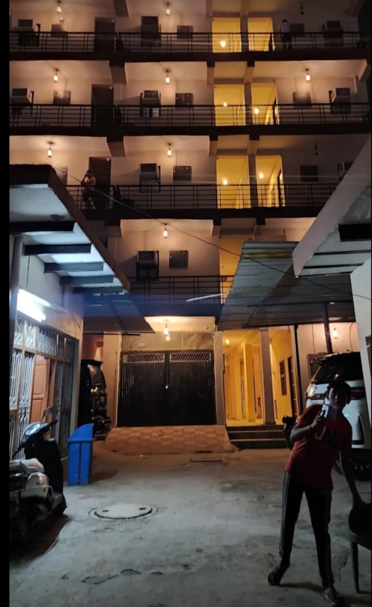 Royal Rooms PG — photo 1
