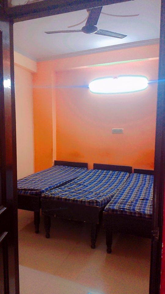 Raisons Paying Guest — photo 1
