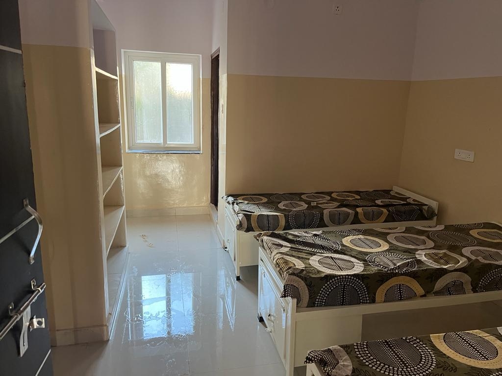 Aarush men's luxury pg accommodation — photo 3