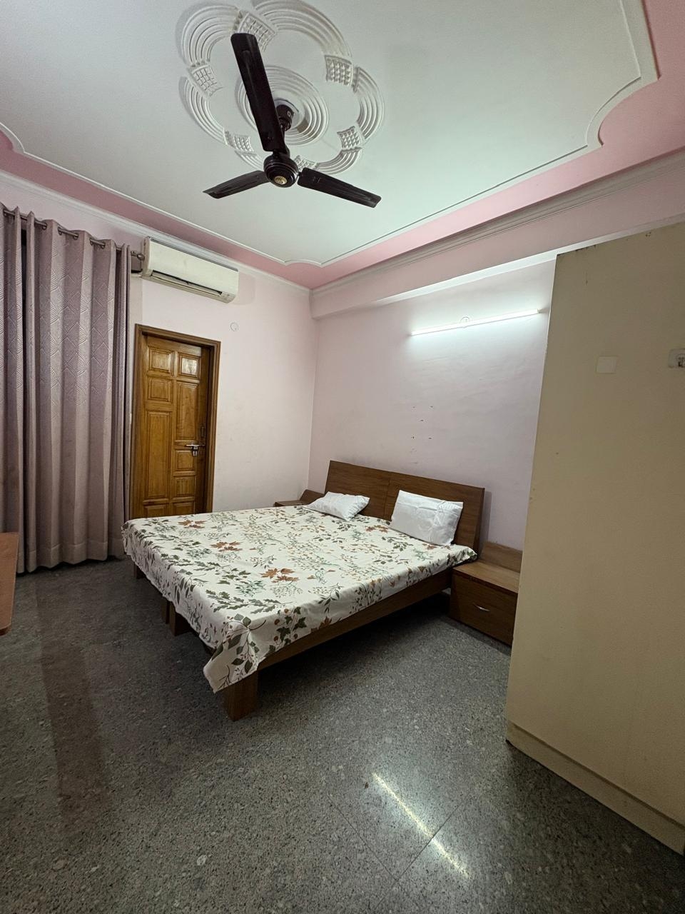 Krishna Coliv PG — photo 3