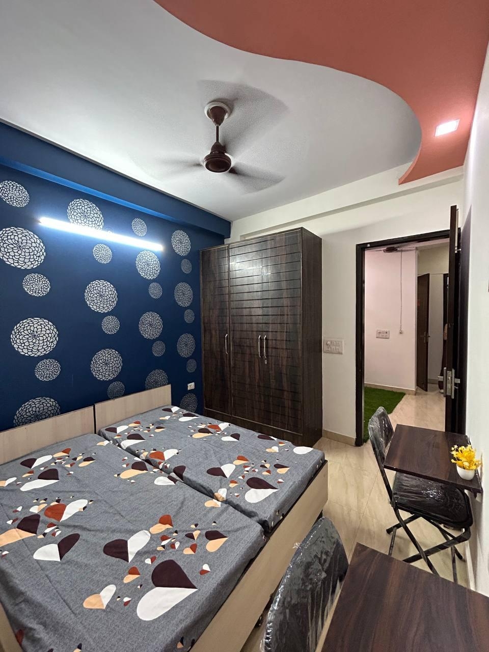 DU INN SWING HOUSE BOYS PG — photo 1