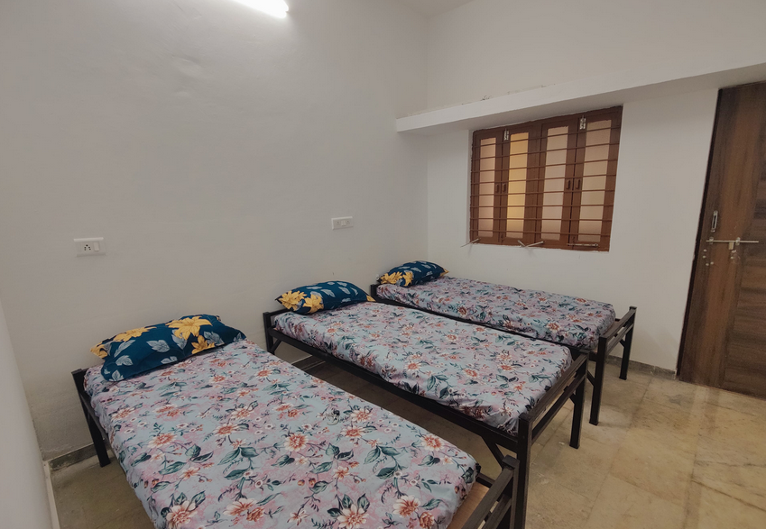 R K Boys PG, Sola, Ahmedabad — photo 3