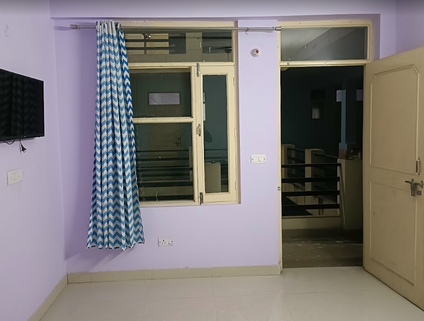 KARTIK BOYS PG — photo 1