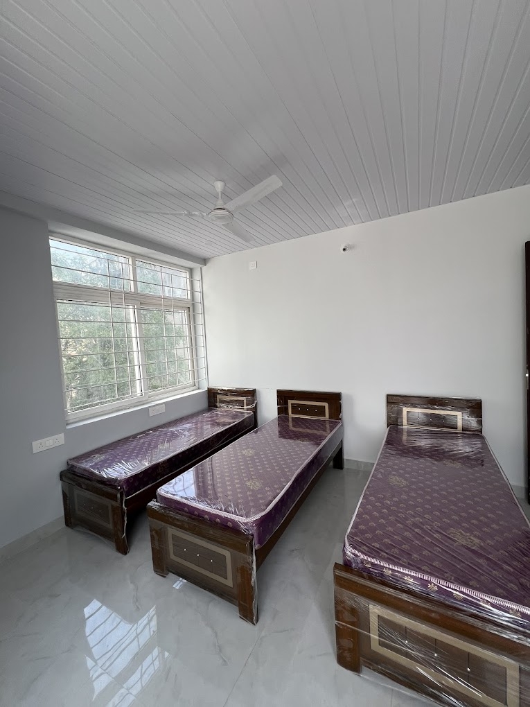 SRI LAKSHMI LUXURIOUS WOMENS PG — photo 2