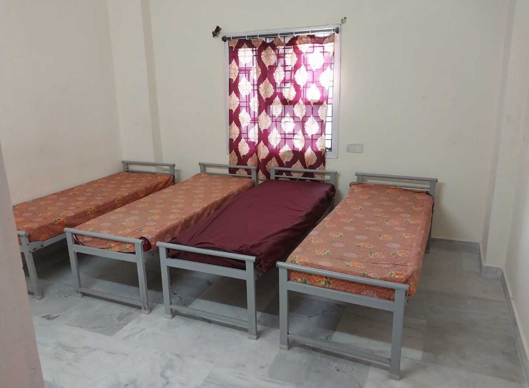 Ganesh Sai Deluxe PG & Guest House — photo 1