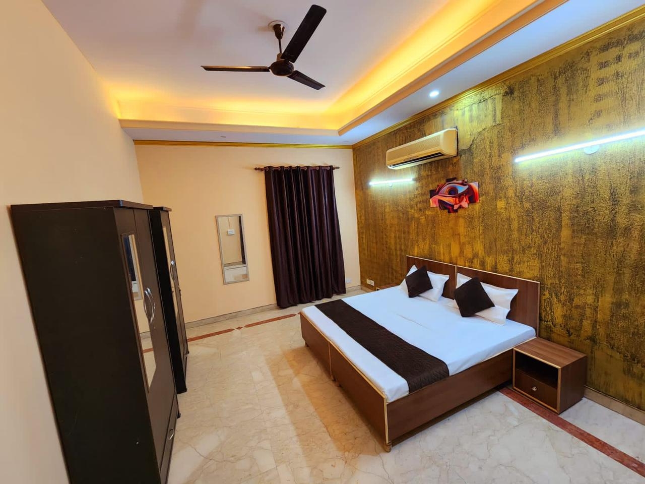 AMRIT RESIDENCY — photo 1