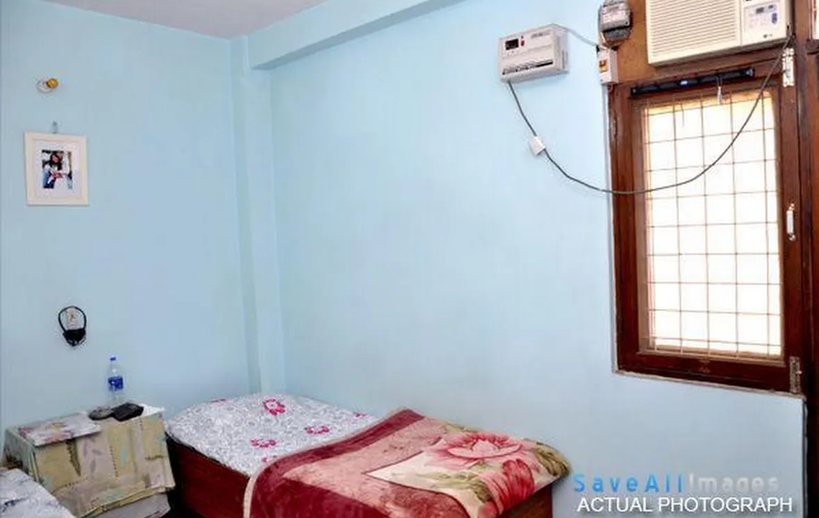 Raaj girls pg — photo 1