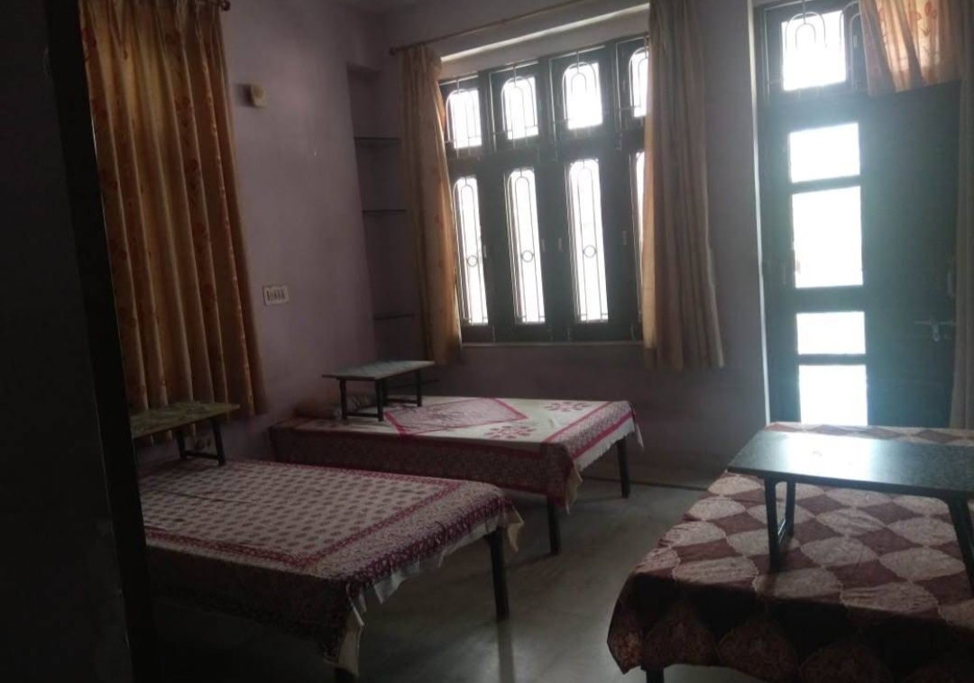 Sonal Elite Homestay Girls Pg — photo 5