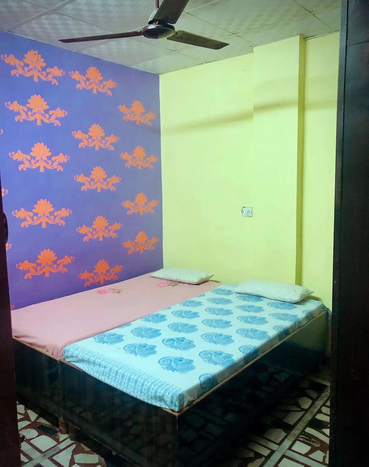 Kapoor Girls Pg — photo 1