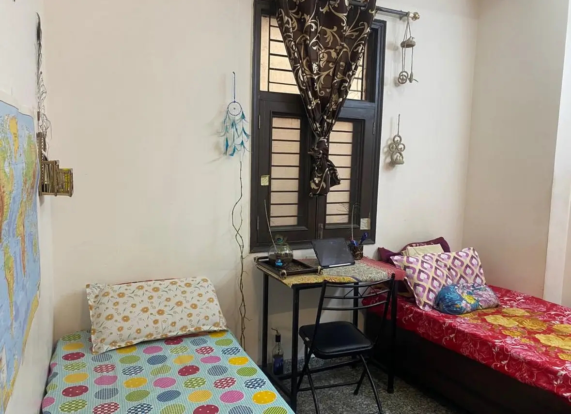 Asilo India Girls Pg — photo 1