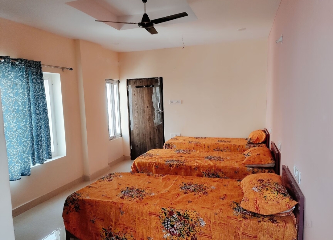 Raghavendra Luxury Women's Pg — photo 2