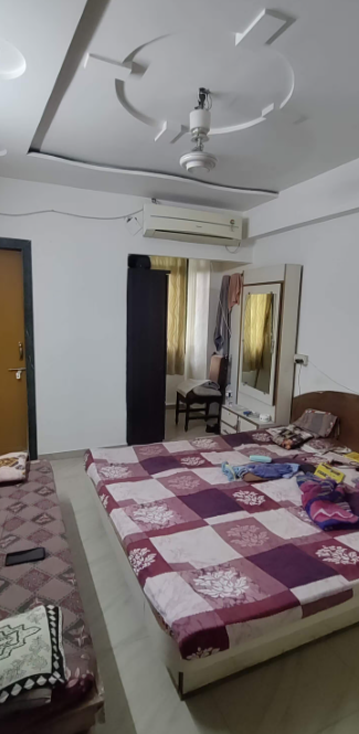NR PAYING GUEST — photo 3