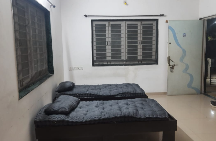 DIVYANSHI GIRLS ACCOMMODATION — photo 2