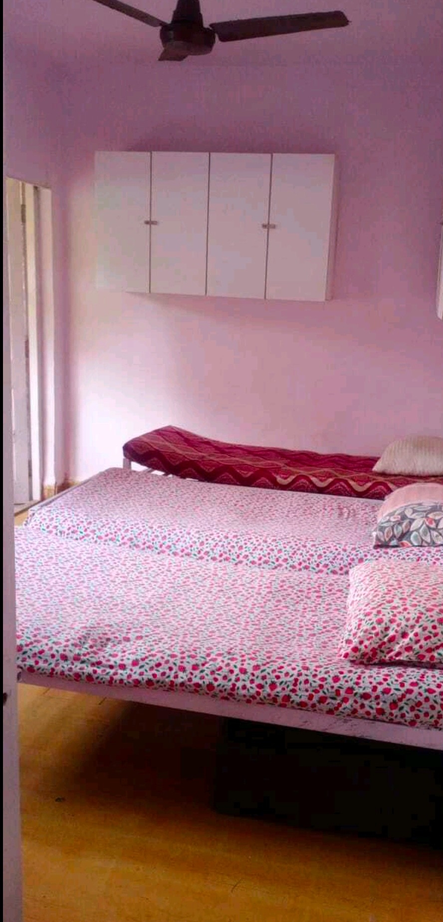 Trust stay paying guest — photo 5