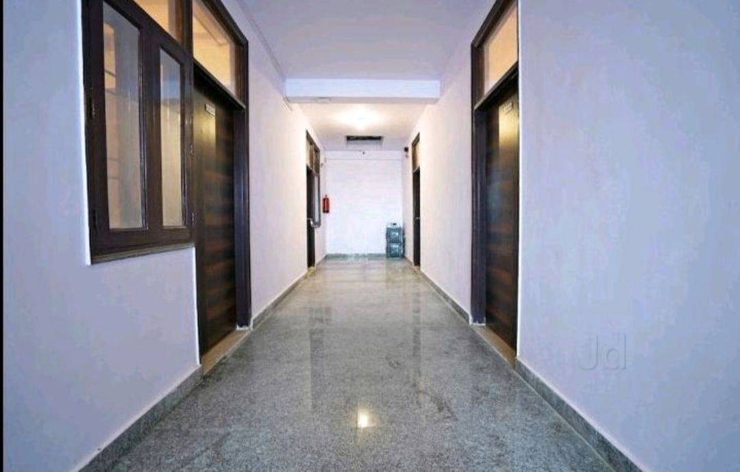 PG GLADDEN STAY — photo 1