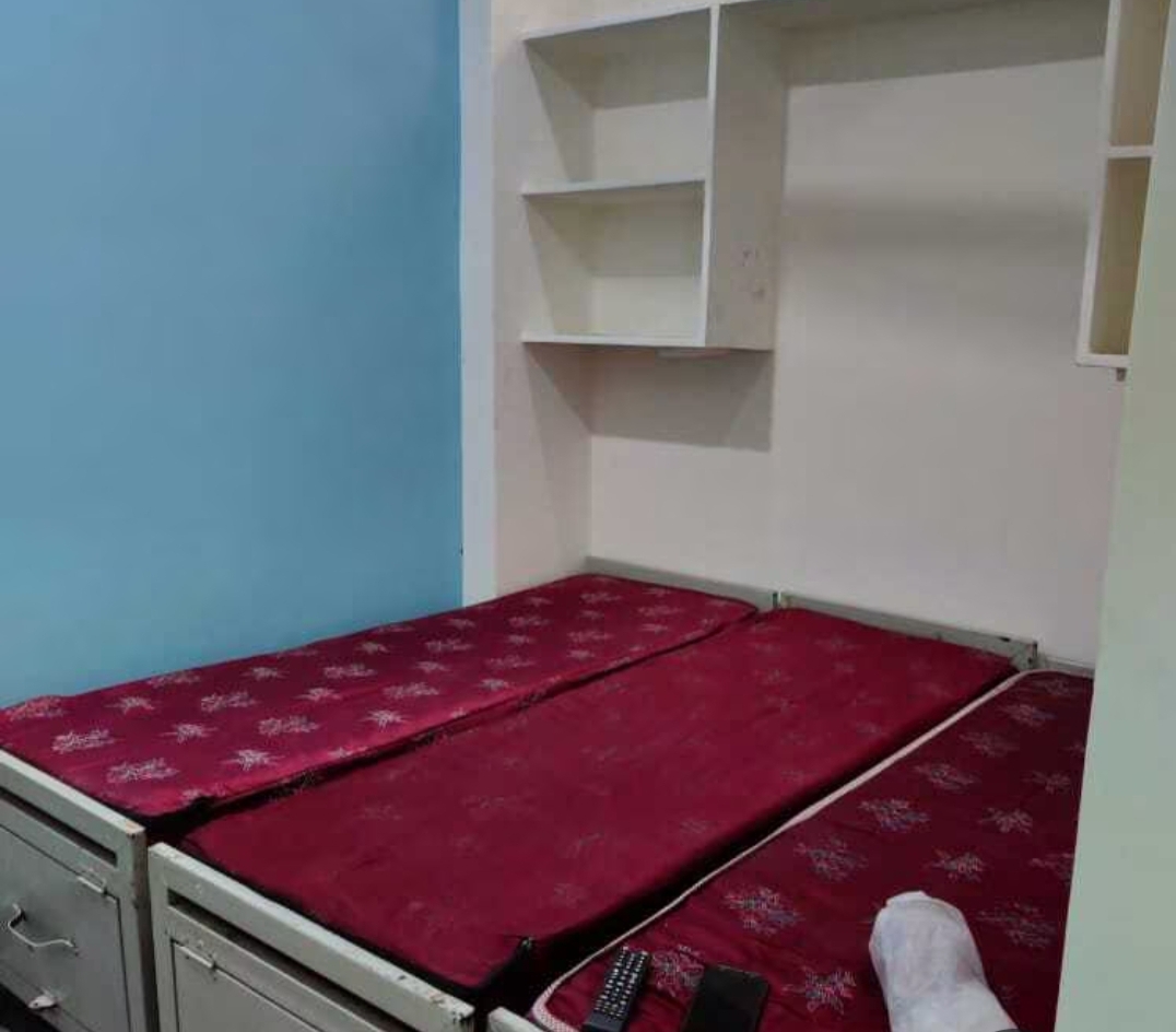 Radha Krishna Women's Luxury PG Accommodation — photo 3
