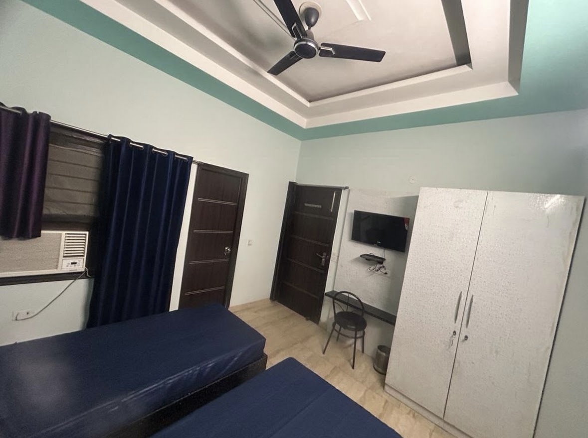 Shree shyam deluxe pg — photo 1