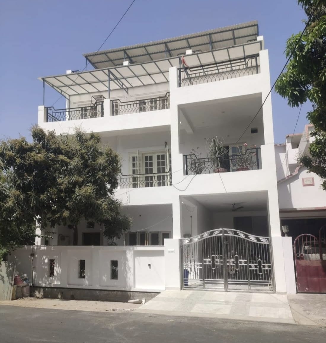 AAKARSH GIRLS PG — photo 1