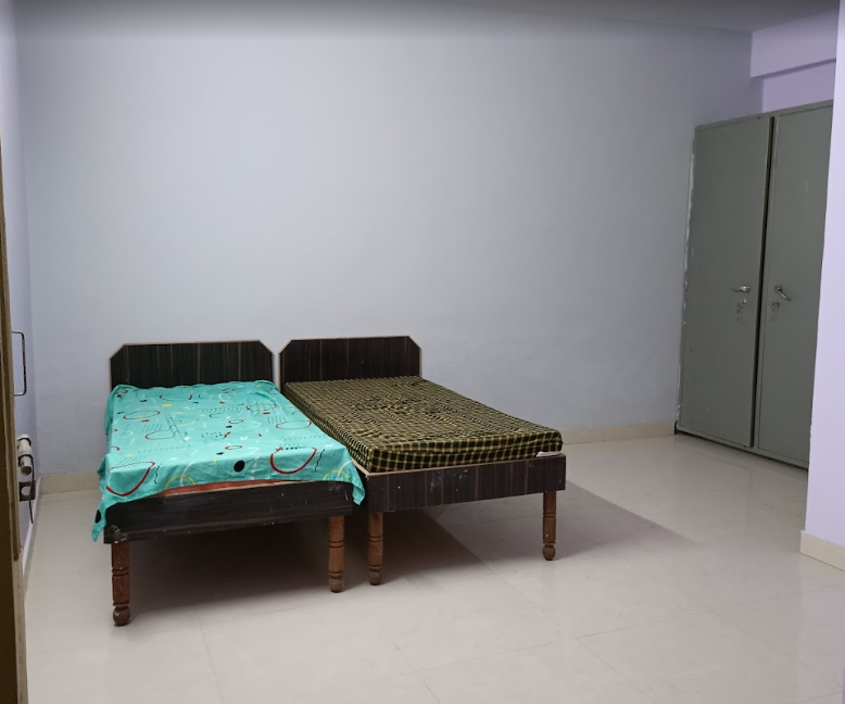 KARTIK BOYS PG — photo 5