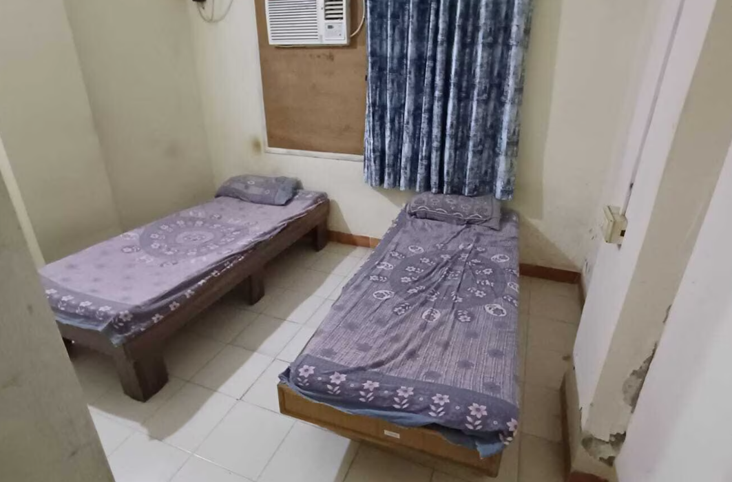 TAKSH PAYING GUEST — photo 2