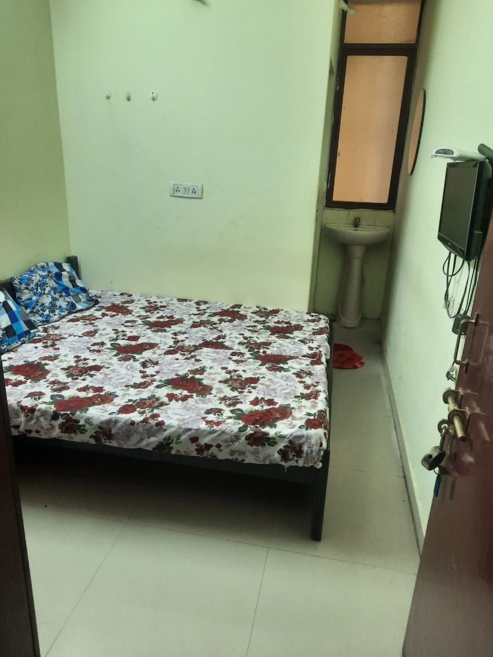 SRI RAMA LAKSHMI MEN'S PG HOSTEL — photo 1