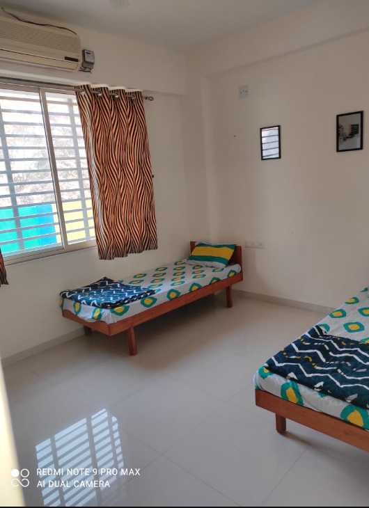 CRYSTAL PG & HOSTEL — photo 2