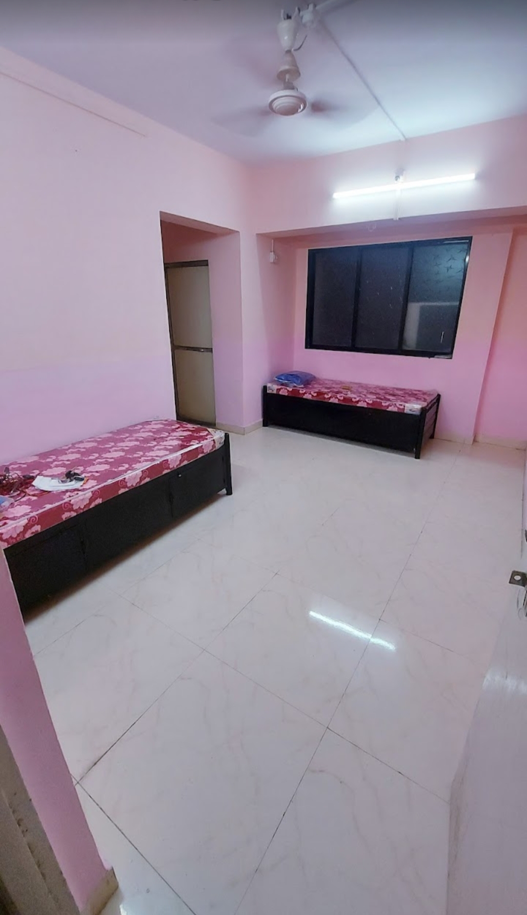 Ayesha Girls PG Dadar West — photo 1