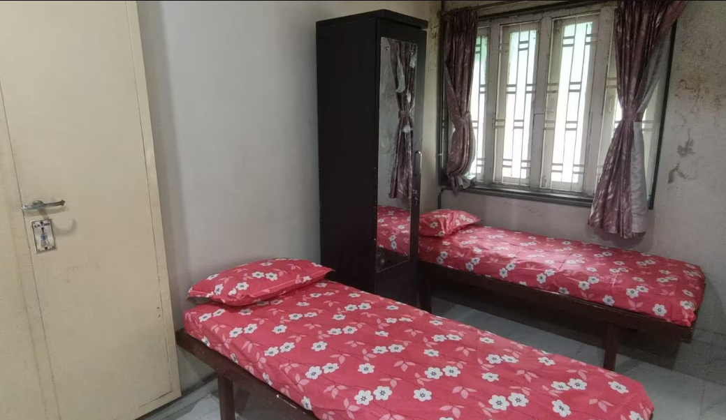 RIGHT MOOV ACCOMMODATION — photo 1