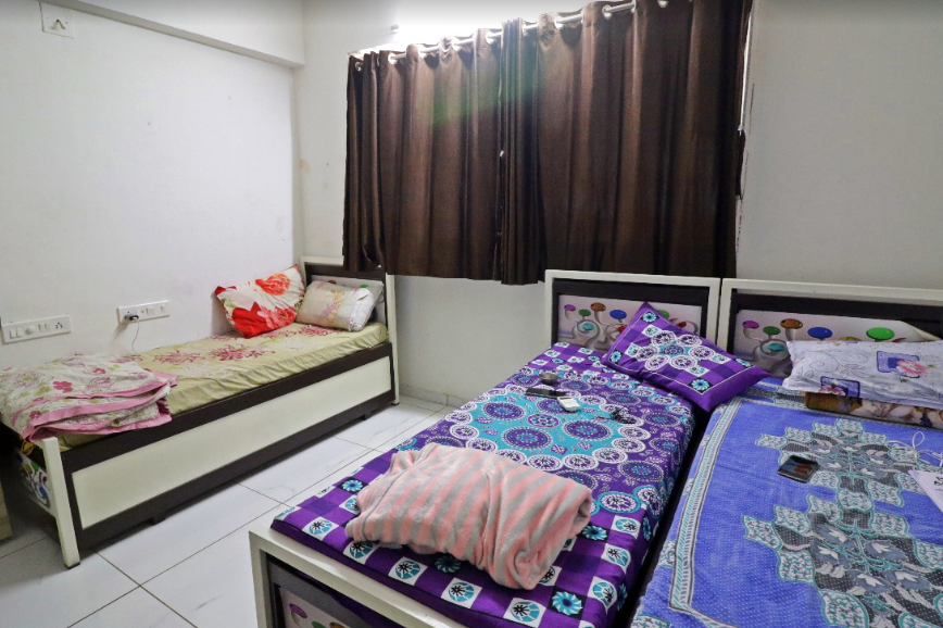 SARAL GIRLS PG — photo 5