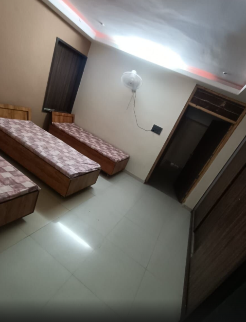 OM SAI GIRLS  PAYING ACCOMMODATION — photo 5