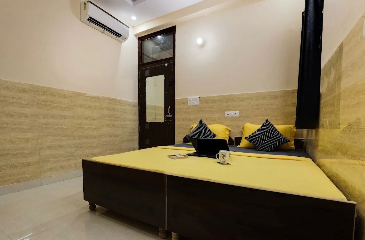 AMRIT RESIDENCY — photo 1