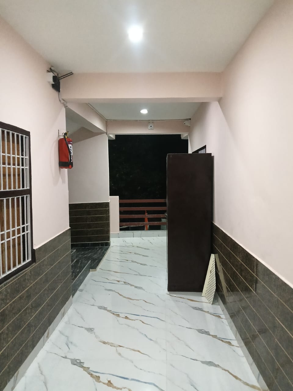 J.S Pg luxury rooms — photo 3