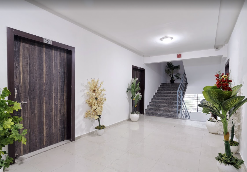 ROYAL HOMES PG — photo 5