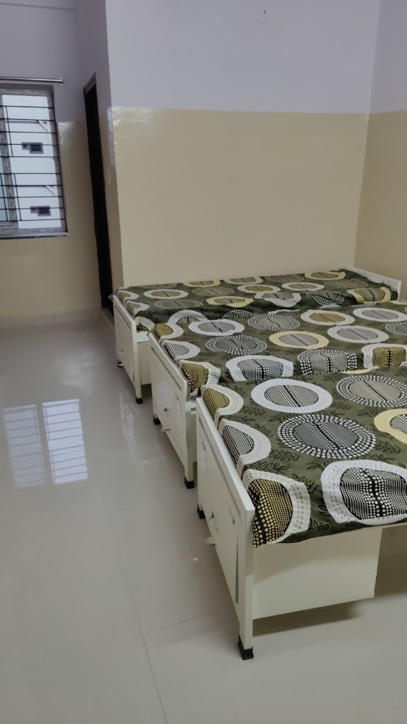 Aarush men's luxury pg accommodation — photo 5