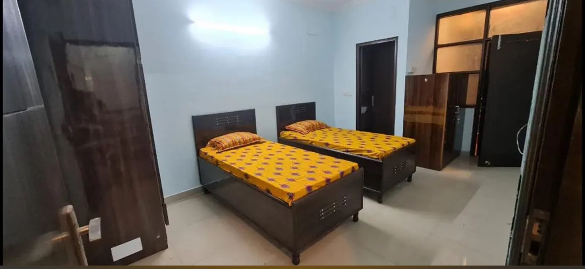 Mannat Girls Pg — photo 1