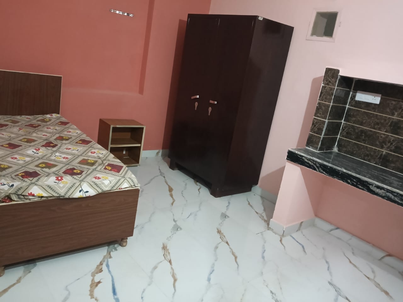J.S Pg luxury rooms — photo 1