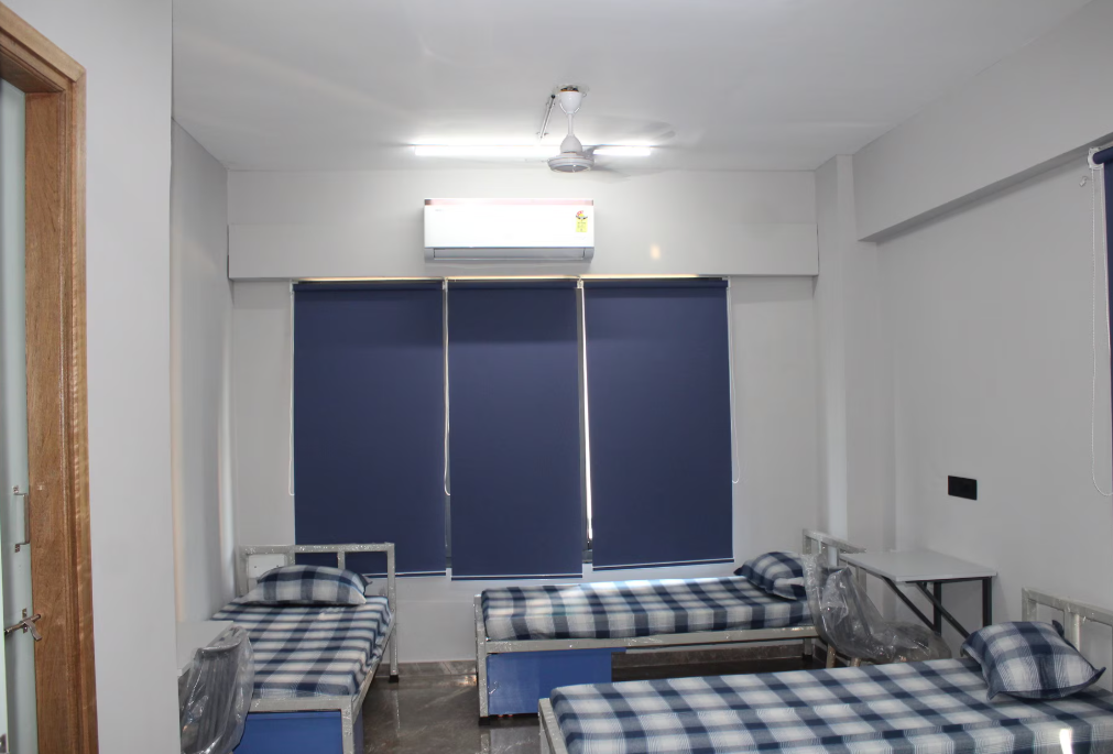 BHAGWAT OSTELLO — photo 1