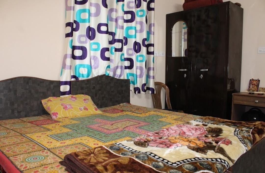 Paarijaat Girls Hostel Paying Guest/Hostels — photo 2