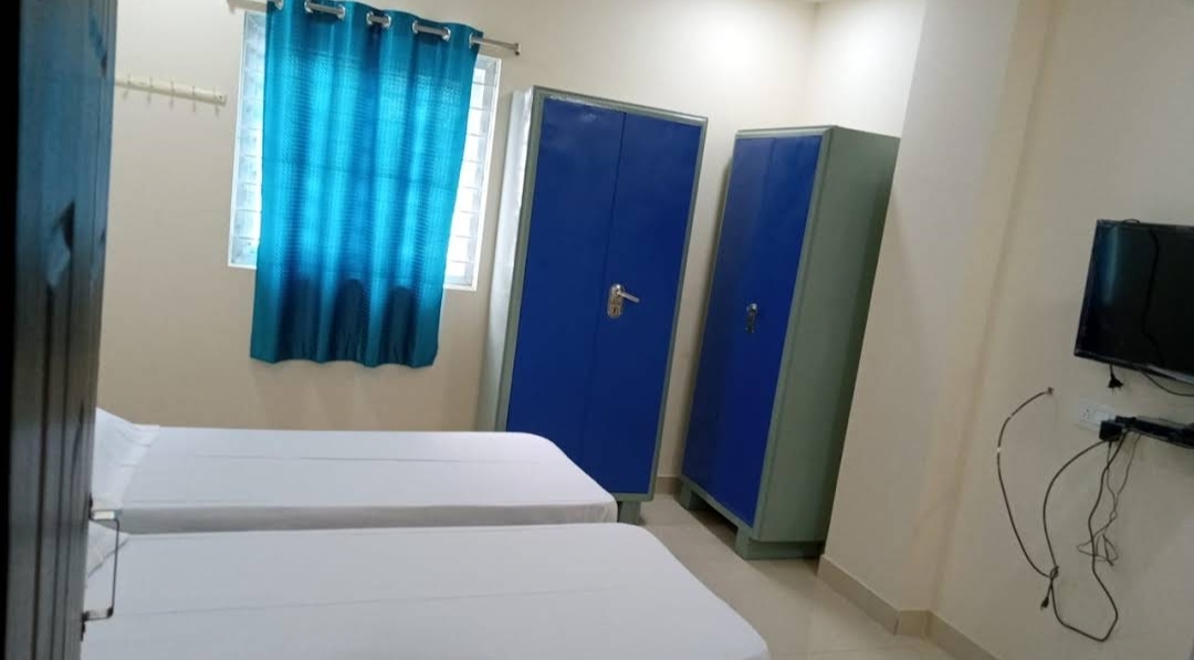 AKSHATHA luxury women's hostel — photo 5